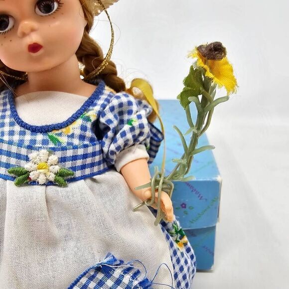 MADAME ALEXANDER 14647 REBECCA OF SUNNYBROOK FARM 8" DOLL 1996 IN BOX W/ STAND - Picture 7 of 10